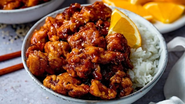 Korean spicy chicken rice bowl.