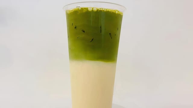 Uji matcha latte.